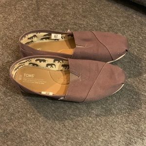 Grey classic Toms
